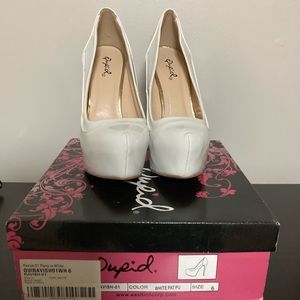 Qupid White Platform Stiletto Pumps - Size 6
